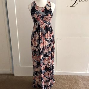 Beautiful floral Maxi dress